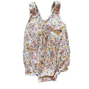 Dylan & Abby Baby Girl Floral Ruffle Romper boho vintage- Size 6-9 Months
